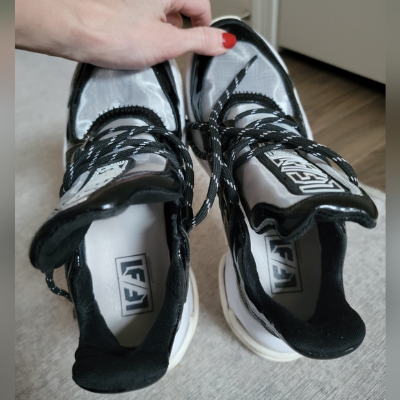 đź’š LF by JEFFREY CAMPBELL TRAINER SNEAKERS TRENDY MOON SHOES - Picture 14 of 14